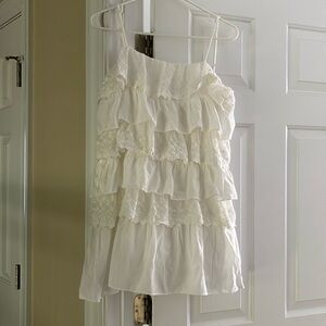 Vestique Size Small Women’s White dress, worn once, formal/casual/graduation